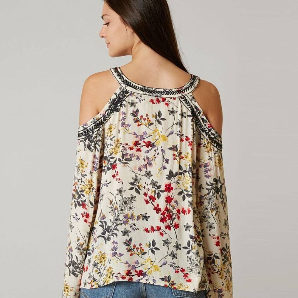 BKE Boutique Womens S Cold Shoulder‎ Floral Print Embroidered Long Sleeve Top - Picture 2 of 11